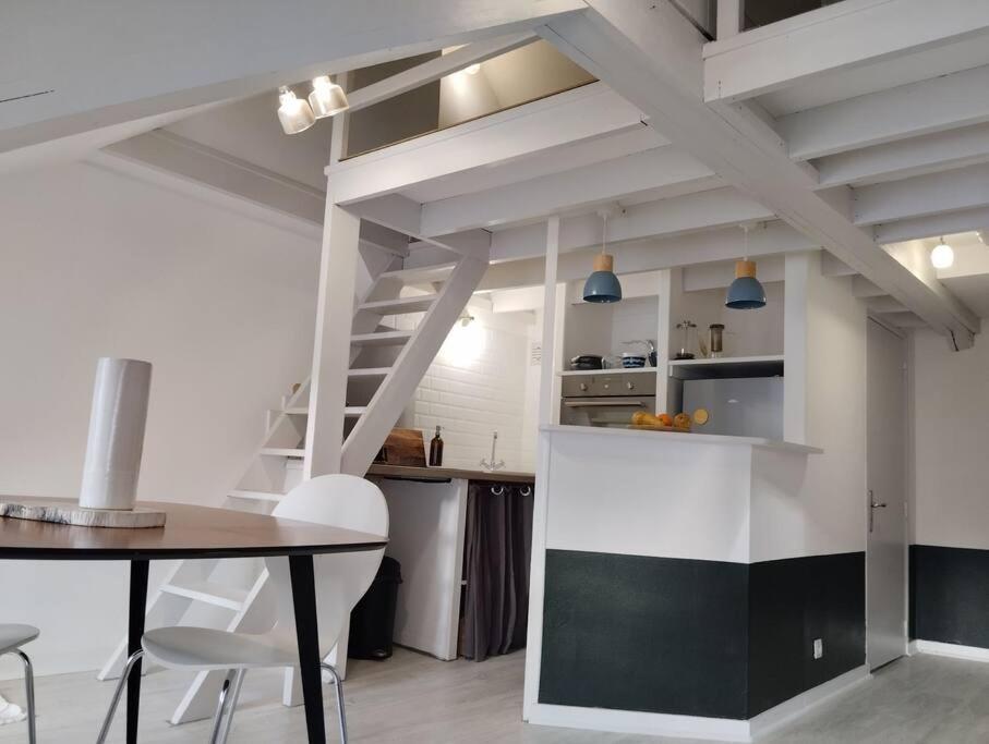 Au Centre De Vannes Extérieur photo